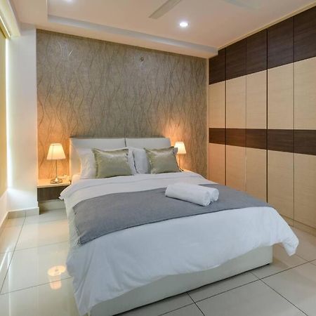Апартаменти 2R1B/Seaview Tropical /1~8Pax/Gurney Mansion One Джорджтаун Екстер'єр фото