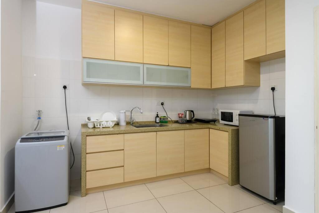 Апартаменти 2R1B/Seaview Tropical /1~8Pax/Gurney Mansion One Джорджтаун Екстер'єр фото